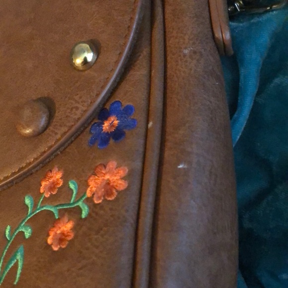 🇺🇸❤️Sale❤️🇺🇸. Flower embroidery purse - Picture 3 of 6